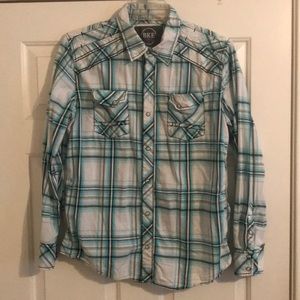 BKE men’s pearl snap shirt. Slim fit.